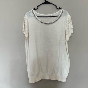 Ellen Tracy White Short Sleeve Knit Top with Jeweled Neckline